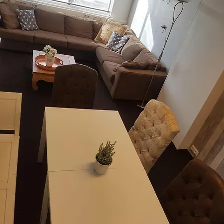 Hostal Uitzicht *